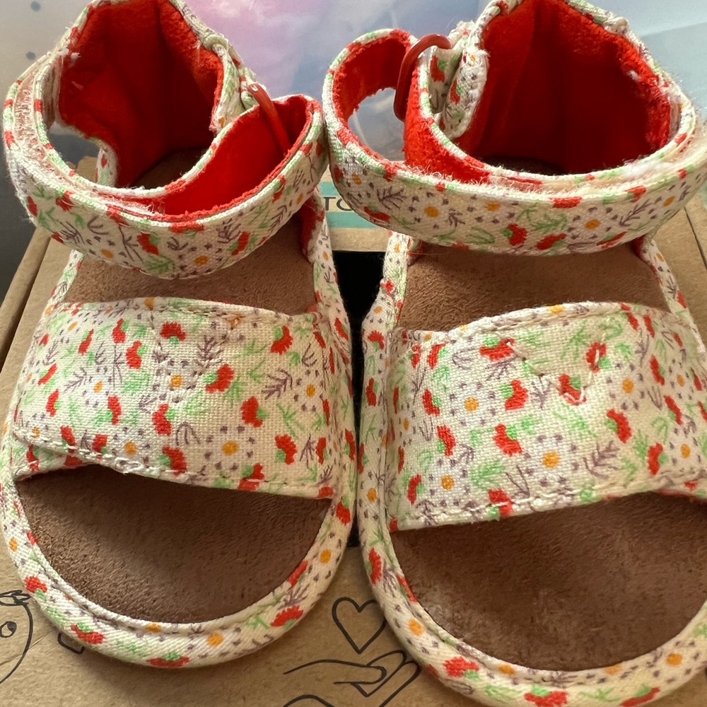Toms Floral Shiloh Sandals